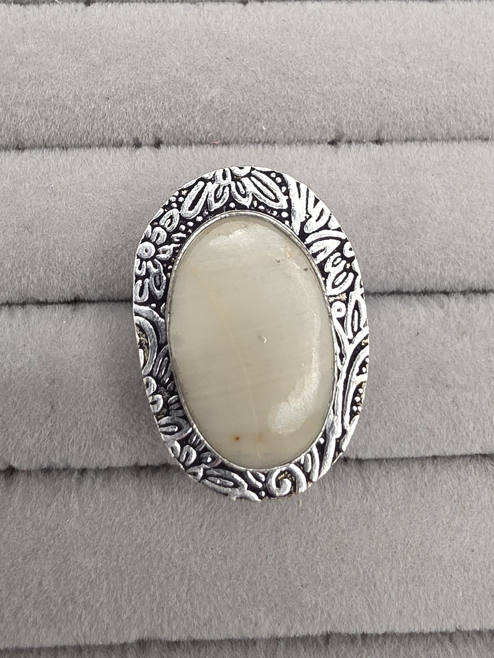 Silver Plated Floral-Engraved Oval Ring Size 5 3/4 with Cream Stone